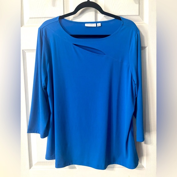 Susan Graver Tops - Susan Graver Liquid Knit Blue Tunic Top Cut Out Detail Size XL 3/4 Sleeves EUC